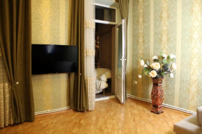 4 Room Apartment In The City Centre